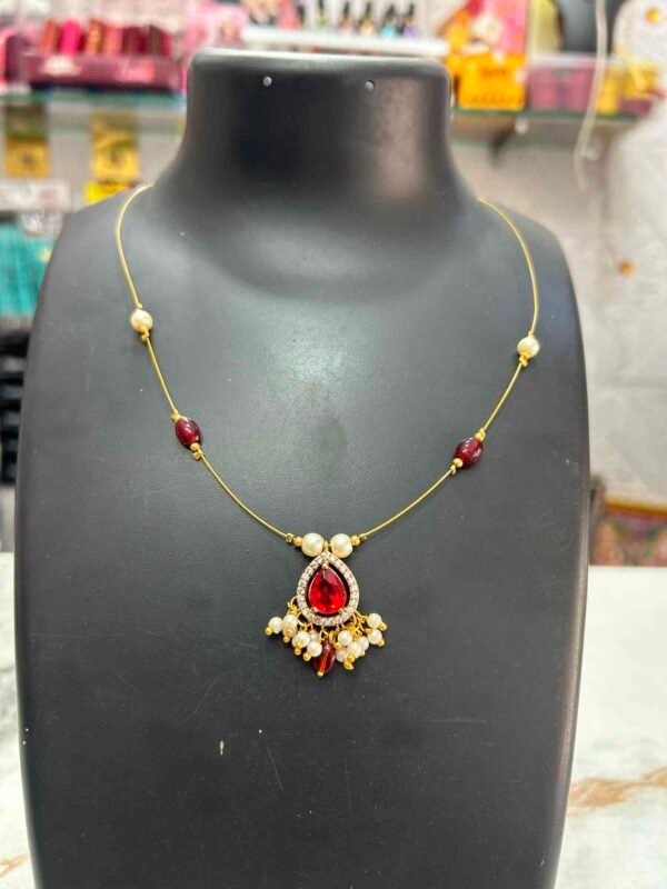 INVISIBLE CHAIN - 08