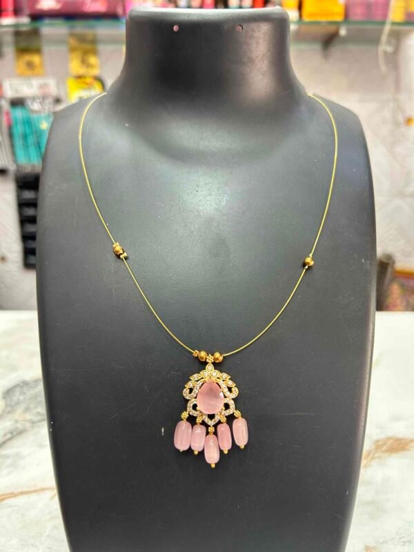 INVISIBLE CHAIN - 20